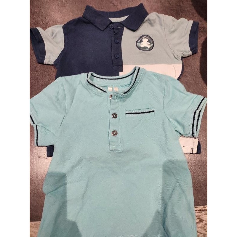 2 polos 24 mois bleu  TAILLE 24 mois 