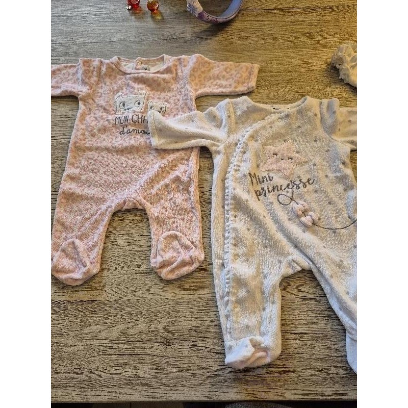 Lot 2 pyjama rose blanc gemo TAILLE 1mois