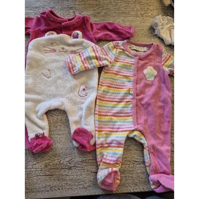 Lot pyjama rose  TAILLE 3mois