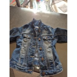 Veste en jeans  TAILLE 3ans 