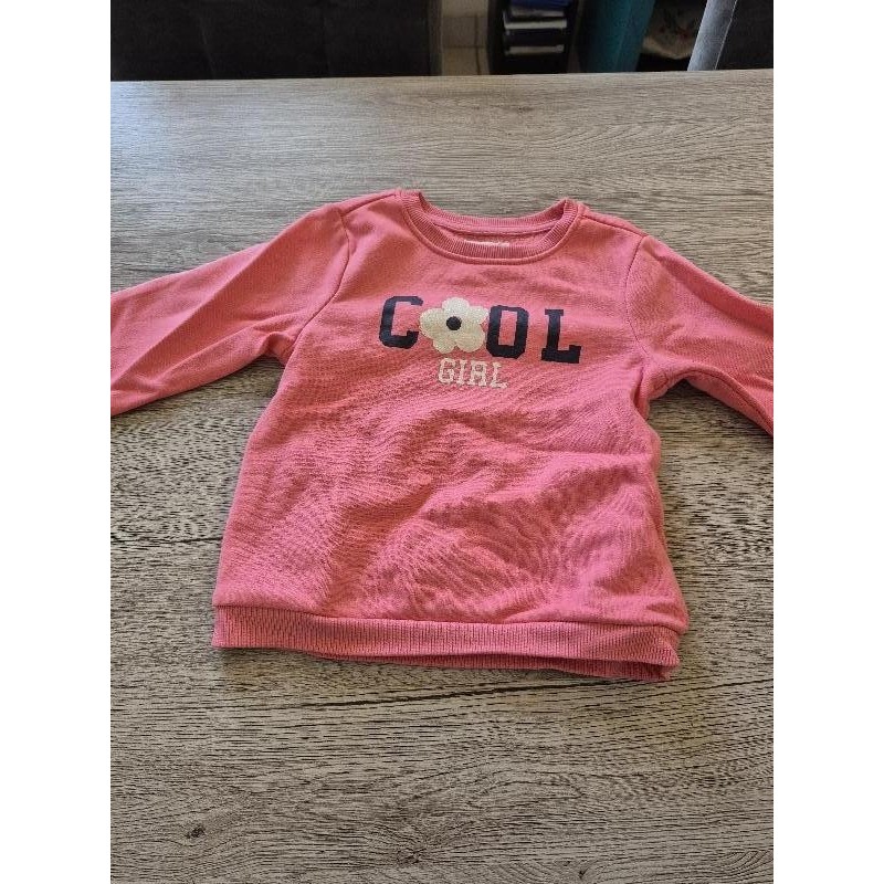 Pull rose cool girl TAILLE 4ans