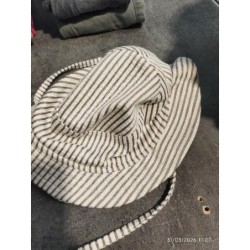 Chapeau c et a  TAILLE 2-3m