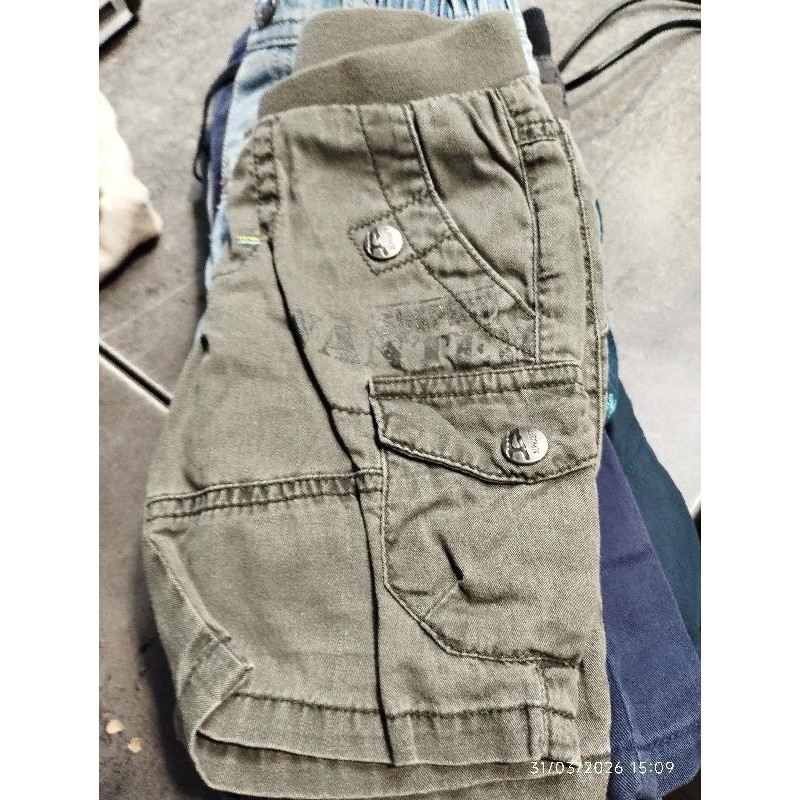 Short vert alphabet  TAILLE 12 mois