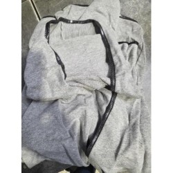 Gilet gris capuche TAILLE...