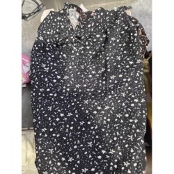 Top noir et blanc TAILLE 12...