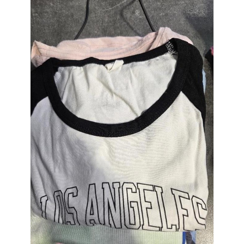 Tee-shirt  TAILLE 12 ans