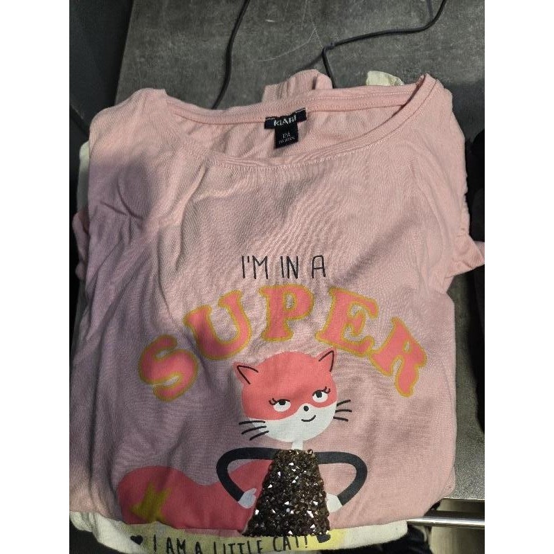 Tee-shirt rose TAILLE 12 ans