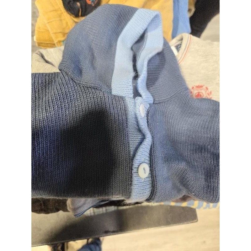 Gilet capuche bleu TAILLE 3 mois