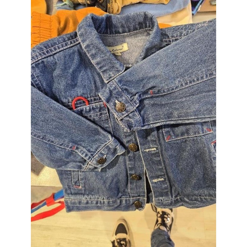 Veste en jean  TAILLE 9 mois
