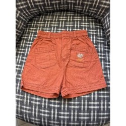 Short orange  TAILLE 18 mois 