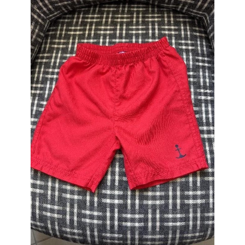 Short rouge  TAILLE 18 mois 
