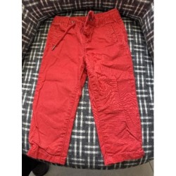 Pantalon rouge  TAILLE 18...