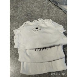 Lot bodys mc blanc TAILLE 3...