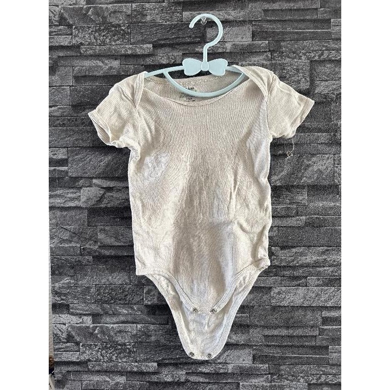 Body beige, rayures TAILLE 18 mois 