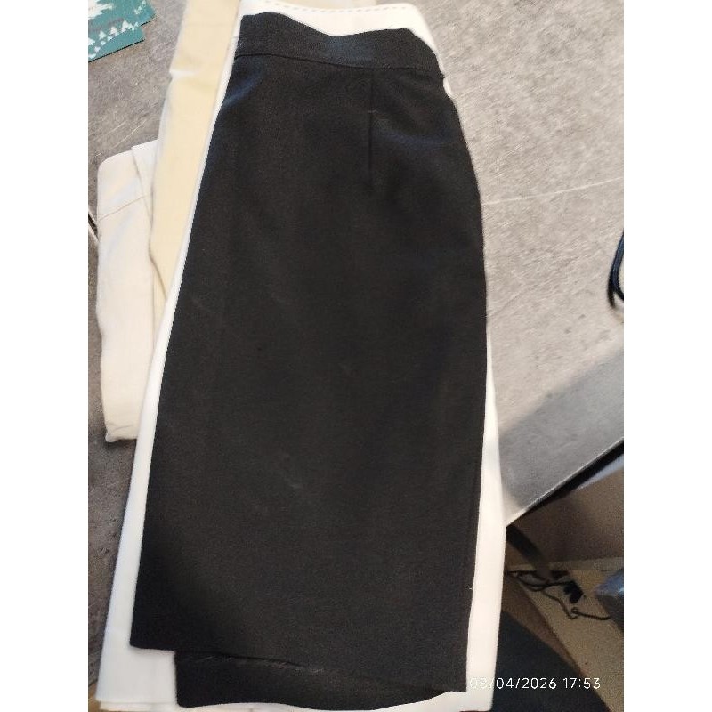 Jupe noir la city TAILLE 36