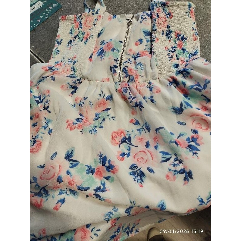 Robe jennyfer fleur TAILLE L