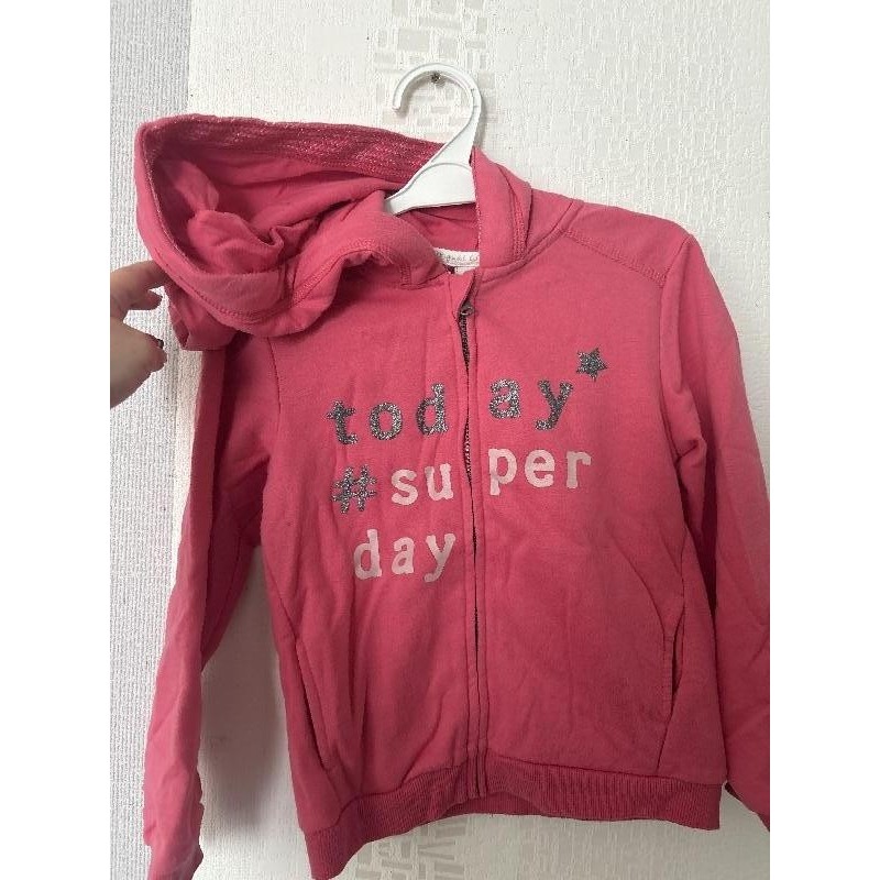 Veste zippe TAILLE 6