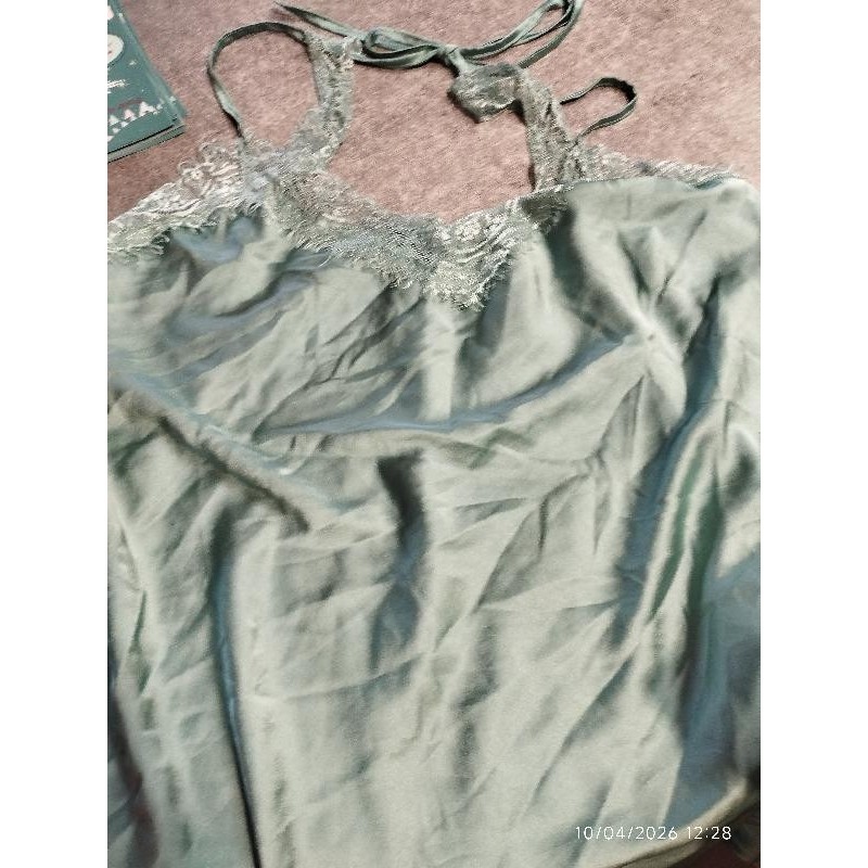Débardeur vert viscose TAILLE 42