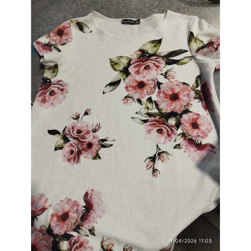 Robe blanche fleur TAILLE M