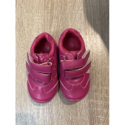 Baskets enfant  TAILLE 19