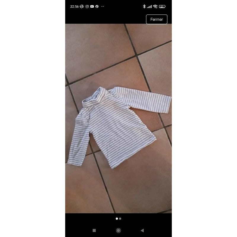 Tee-shirt rayé col roulé  TAILLE 9 mois 