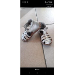 Sandales TAILLE 24