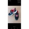 Baskets rose et noir TAILLE 31