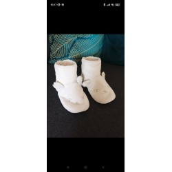 Chaussons blanc TAILLE 28/29