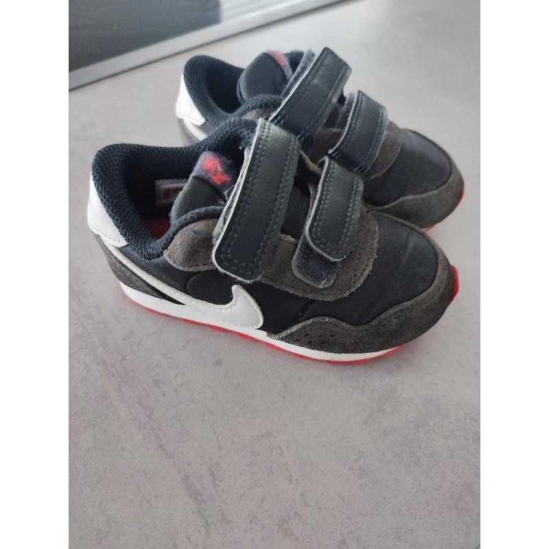 Basket Nike  TAILLE 22