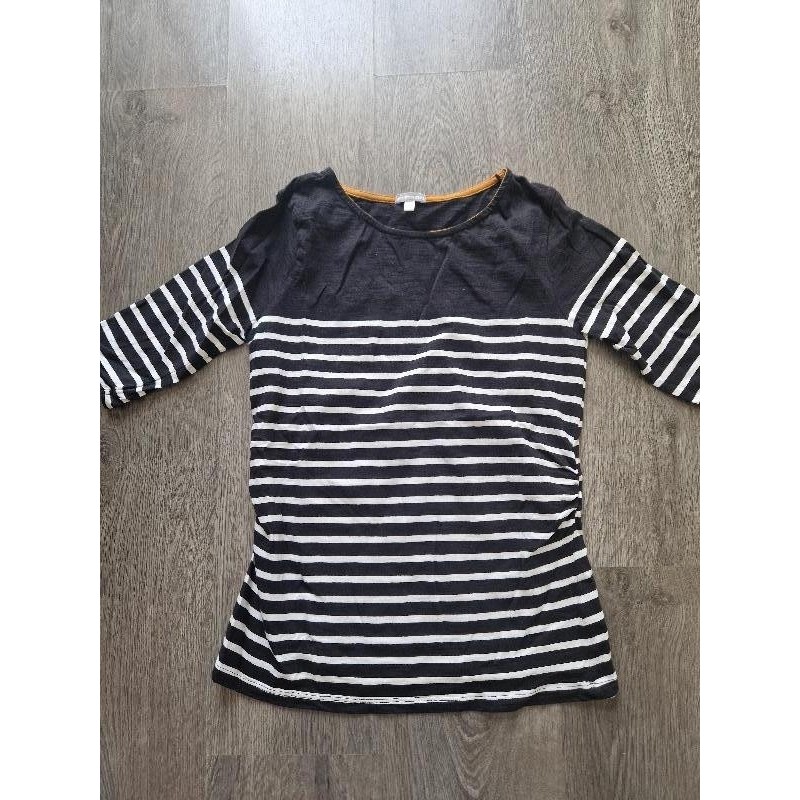 T-shirt  TAILLE 34/36