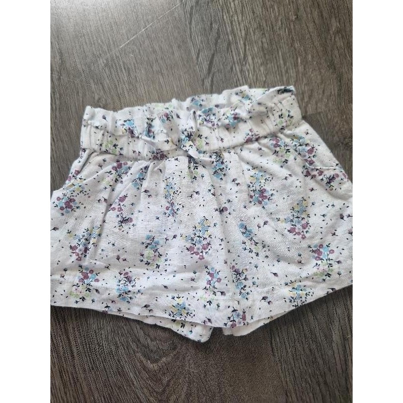 Jupe short verbaudet TAILLE 6 mois